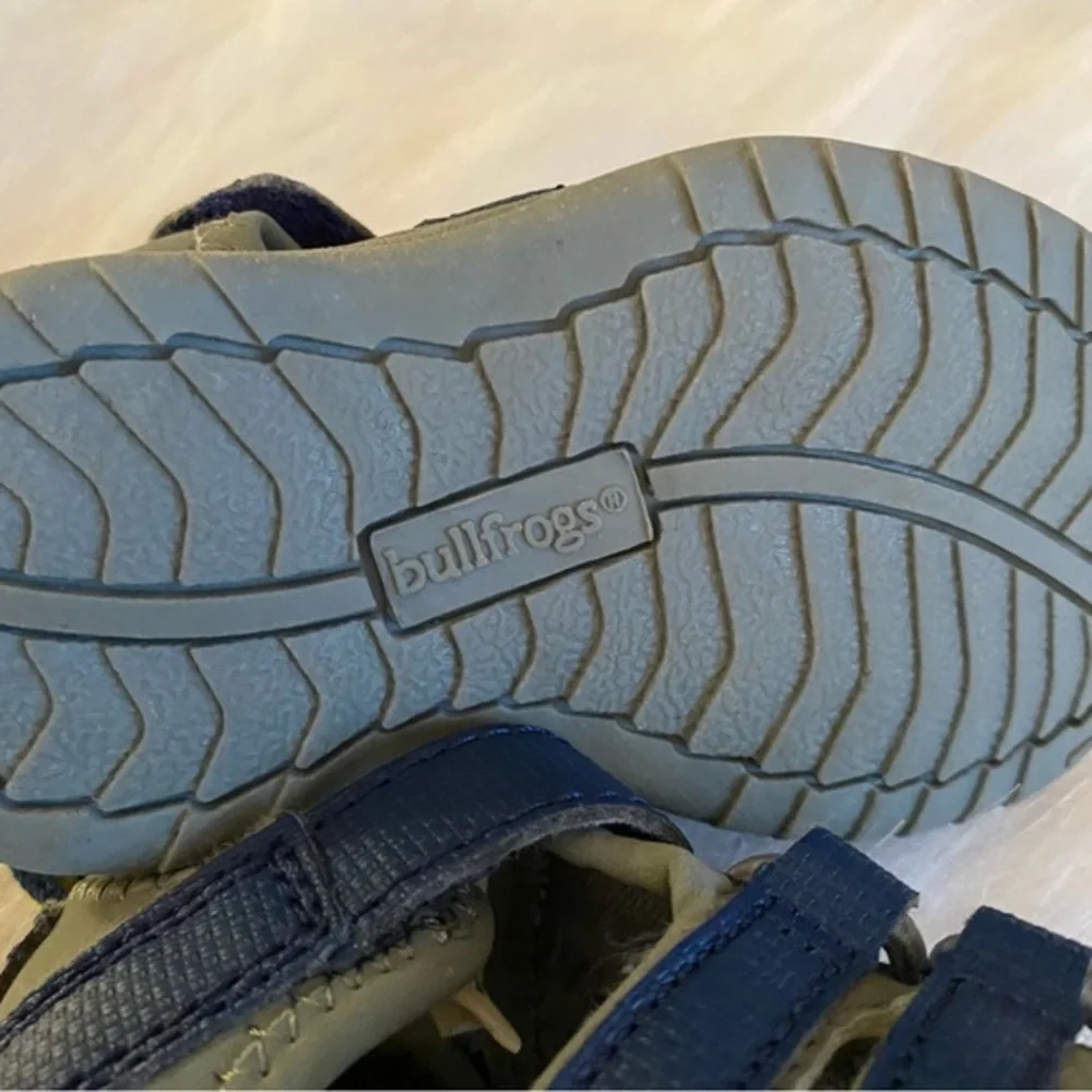 bullfrogs boys sandal’s